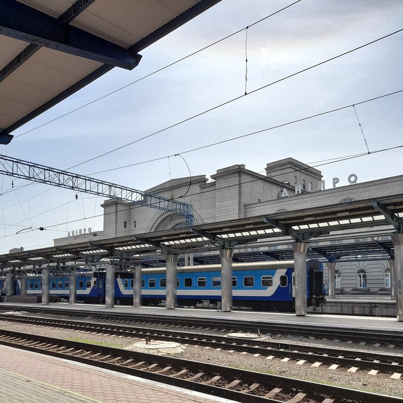 Platforms and a train at Dnipro's main railway station